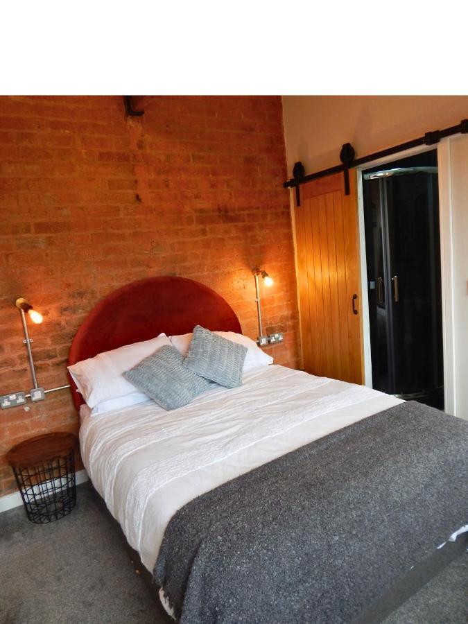 Villa Vip 3Br Grade2 Luxurious Industrial House With Wood Fire, Electric Blinds And Big Cast Iron Windows In The Heart Of The Jq Birmingam Exterior foto