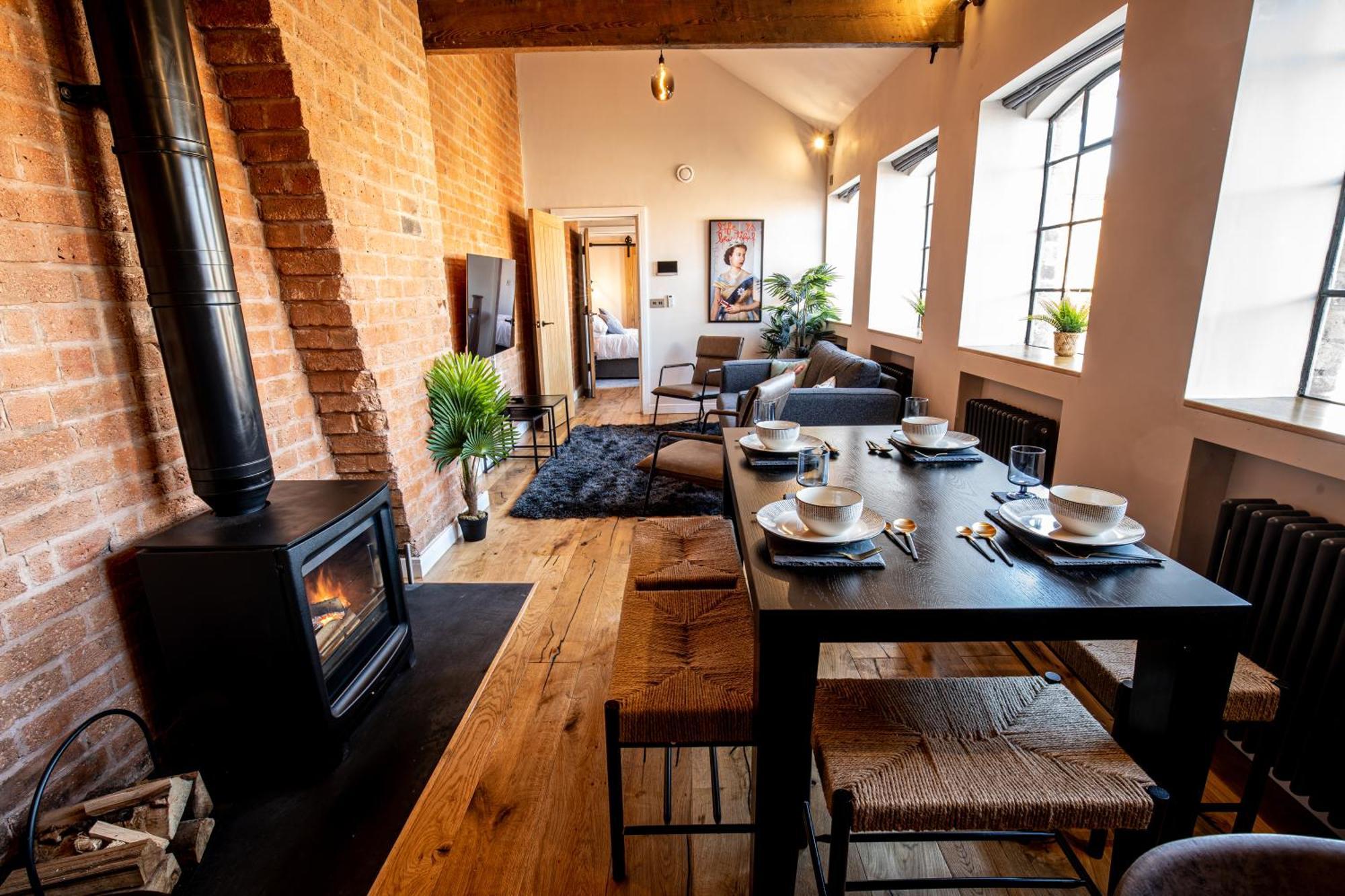 Villa Vip 3Br Grade2 Luxurious Industrial House With Wood Fire, Electric Blinds And Big Cast Iron Windows In The Heart Of The Jq Birmingam Exterior foto