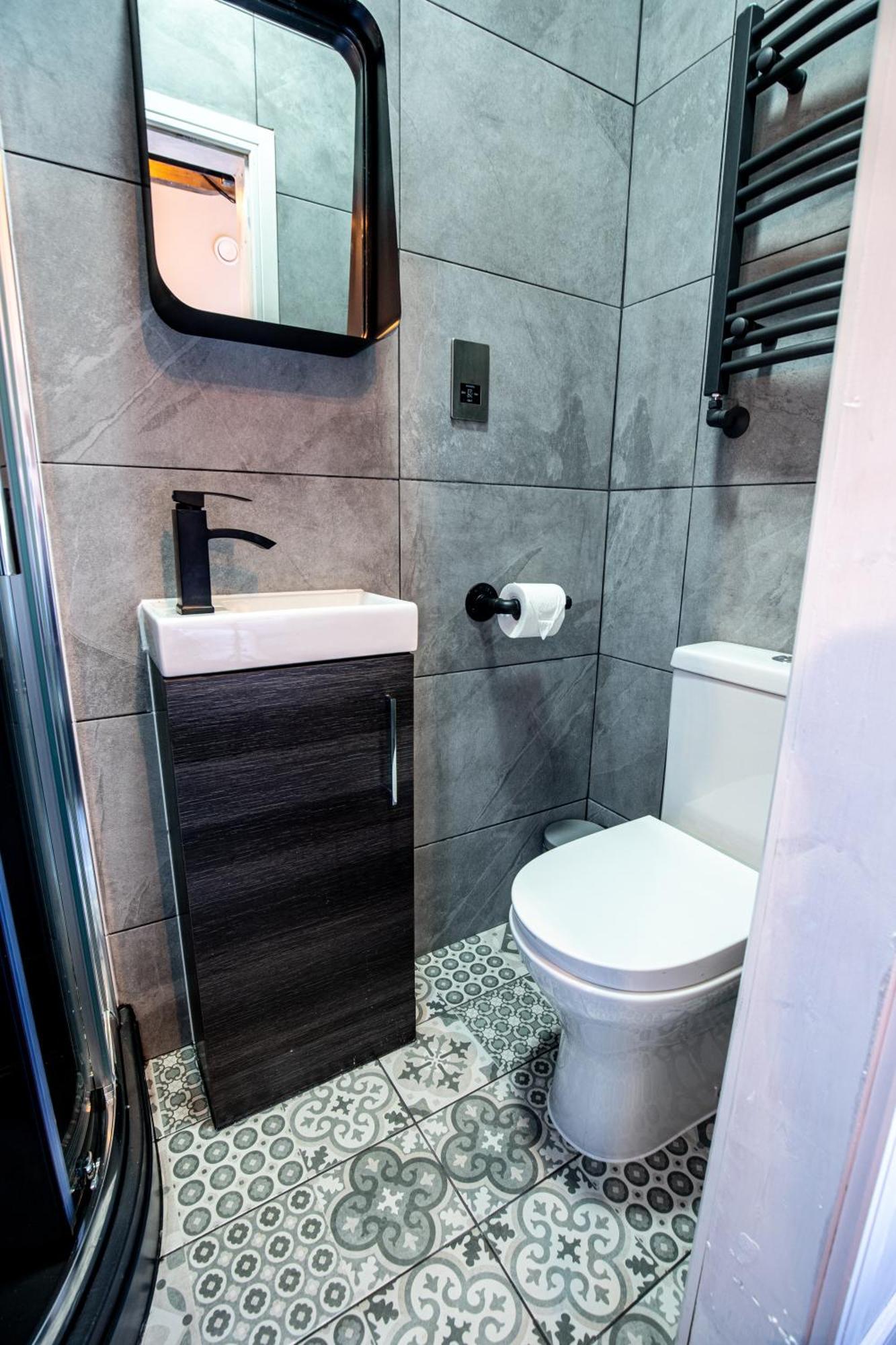 Villa Vip 3Br Grade2 Luxurious Industrial House With Wood Fire, Electric Blinds And Big Cast Iron Windows In The Heart Of The Jq Birmingam Exterior foto