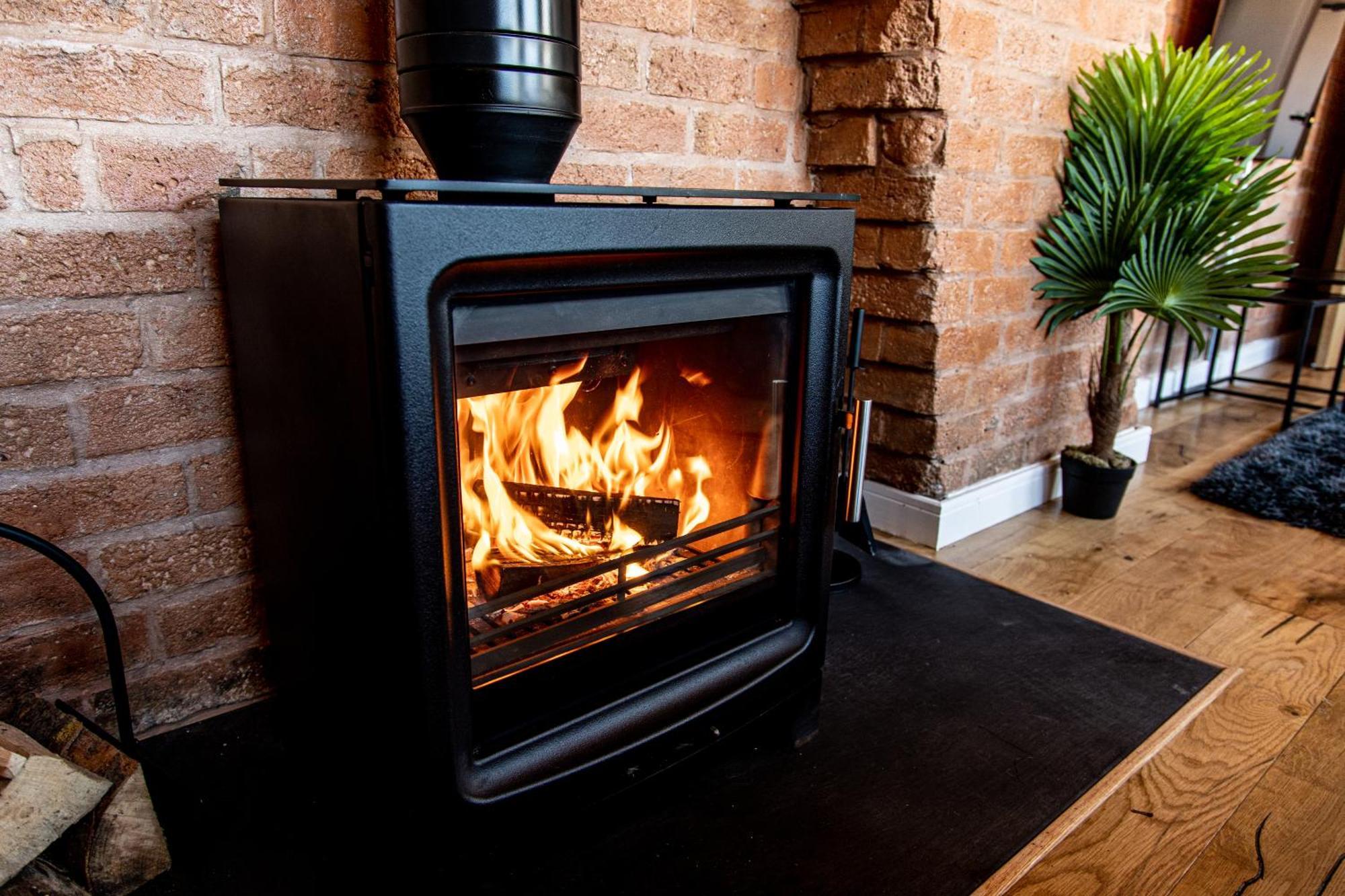 Villa Vip 3Br Grade2 Luxurious Industrial House With Wood Fire, Electric Blinds And Big Cast Iron Windows In The Heart Of The Jq Birmingam Exterior foto